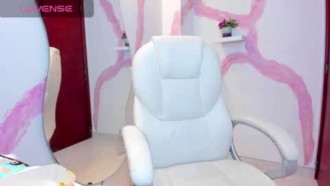 Snapshot of paigejayden chatting on 12/19/24, 01:28 Paige online show from 12/19/24, 01:28