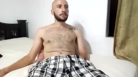 paisahot156802 online show from 10/28/25, 04:27