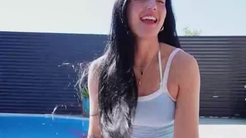 Snapshot of pakeha_princess chatting on 09/14/25, 11:15 Holly online show from 09/14/25, 11:15