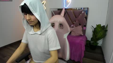 Snapshot of palmerfox_tay chatting on 01/12/25, 12:01 palmerfox_tay online show from 01/12/25, 12:01