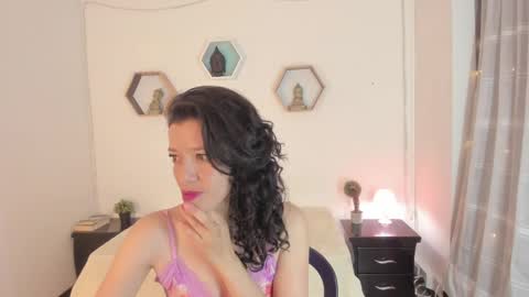 Snapshot of paloma_victory chatting on 02/16/25, 12:30 Paloma online show from 02/16/25, 12:30