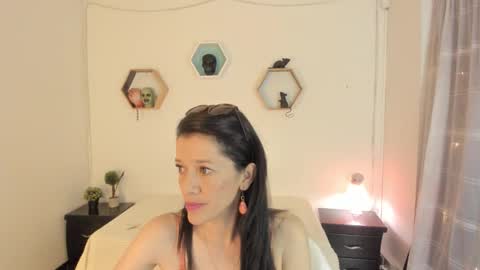 Snapshot of paloma_victory chatting on 11/01/25, 08:55 Paloma online show from 11/01/25, 08:55