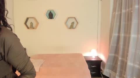 Snapshot of paloma_victory chatting on 11/23/25, 05:46 Paloma online show from 11/23/25, 05:46