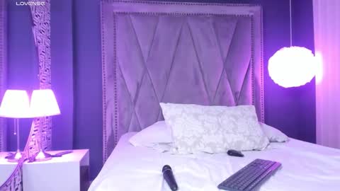 pamela_johnsonn online show from 11/09/25, 11:19