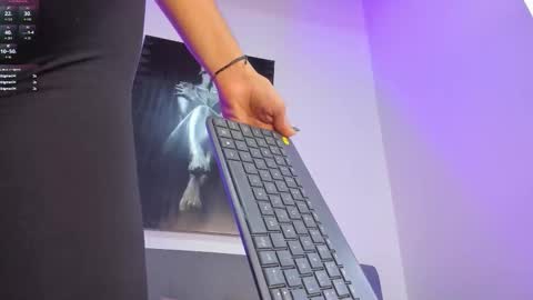 Pamela online show from 11/08/25, 07:56