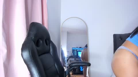 Snapshot of pamela_trouble chatting on 12/03/24, 01:30 pamela_trouble online show from 12/03/24, 01:30