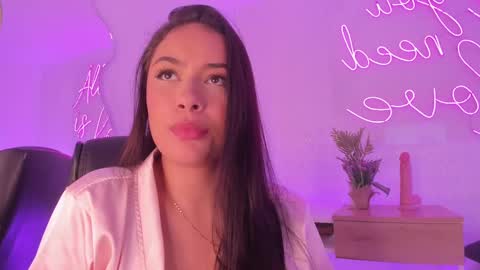 Snapshot of pamela_vega chatting on 02/27/25, 10:15 Manuela online show from 02/27/25, 10:15