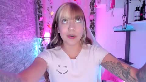 Snapshot of pamelajhonsom chatting on 09/14/25, 01:49 pamelajhonsom online show from 09/14/25, 01:49