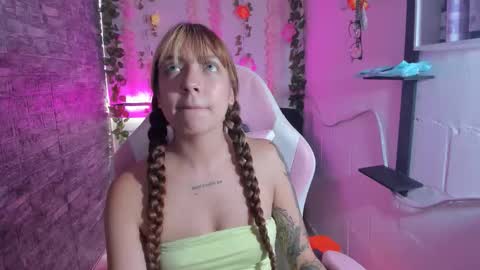 Snapshot of pamelajhonsom chatting on 10/22/25, 04:07 pamelajhonsom online show from 10/22/25, 04:07