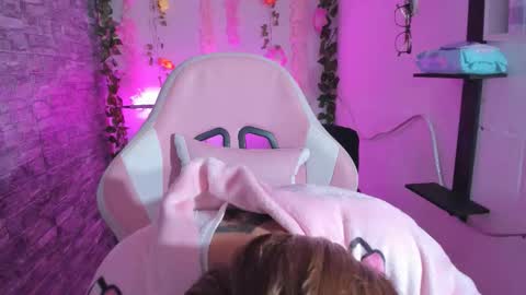 Snapshot of pamelajhonsom chatting on 11/05/25, 03:17 pamelajhonsom online show from 11/05/25, 03:17