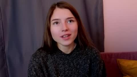 Snapshot of pamilarakestraw chatting on 10/14/25, 07:47 daniella online show from 10/14/25, 07:47