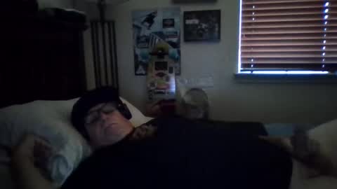 panos online show from 10/22/25, 07:46