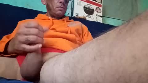 Snapshot of pantiboi6 chatting on 10/20/25, 06:03 pantiboi6 online show from 10/20/25, 06:03