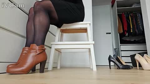 Snapshot of pantyhose_ggggg chatting on 09/24/25, 07:44 pantyhose_ggggg online show from 09/24/25, 07:44