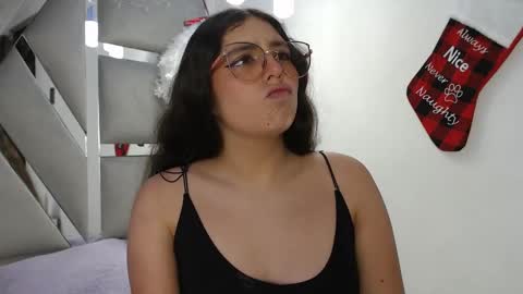 Paola Lyon online show from 12/31/24, 12:36