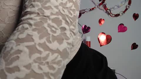 Paola Lyon online show from 02/14/25, 07:23