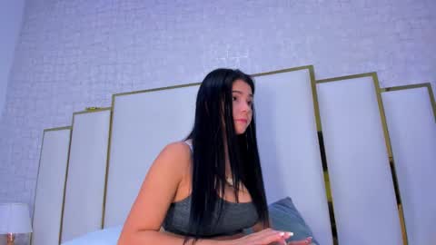 Paola  online show from 09/19/25, 08:16