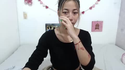 Paola online show from 03/05/25, 04:24