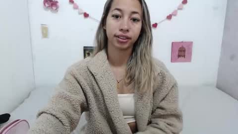 Paola online show from 03/07/25, 12:01