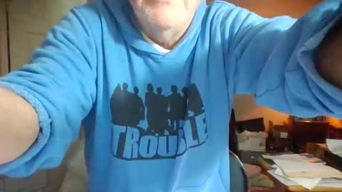 papi__chulo__501 online show from 11/25/25, 02:55