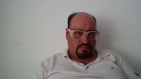 Snapshot of papi_adiel4 chatting on 02/02/25, 08:30 papi_adiel4 online show from 02/02/25, 08:30