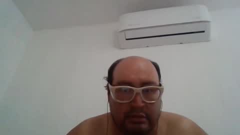 Snapshot of papi_adiel4 chatting on 11/02/25, 03:58 papi_adiel4 online show from 11/02/25, 03:58