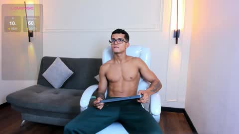 Ryan And Casper online show from 11/10/25, 09:14