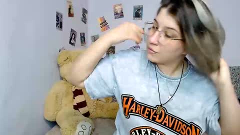 Snapshot of paradisexparadisex chatting on 01/26/25, 02:45 paradisexparadisex online show from 01/26/25, 02:45