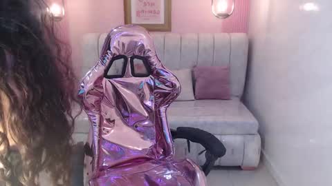 Snapshot of paris_1sub chatting on 01/30/25, 11:34 Paris 1sub online show from 01/30/25, 11:34