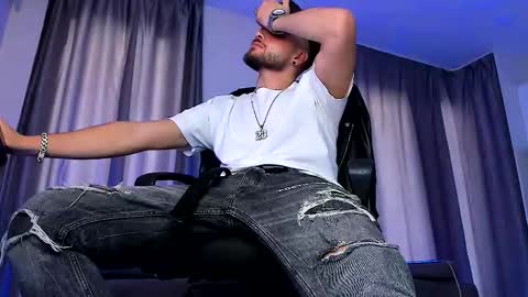 Paris online show from 10/05/25, 10:57