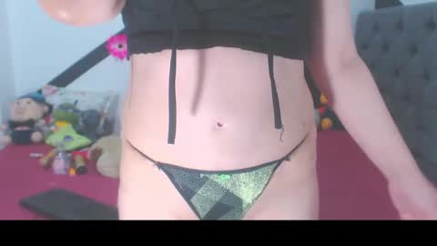 paris_squirtt online show from 11/14/25, 09:46