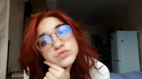 Snapshot of parisstoot chatting on 11/07/25, 08:25 Michelle online show from 11/07/25, 08:25