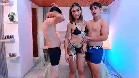 Andres Nataly Clarck And Paco online show from 10/24/25, 05:26