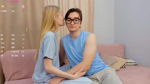 Snapshot of passionbond chatting on 10/20/25, 12:38 We Katrin and Moris online show from 10/20/25, 12:38