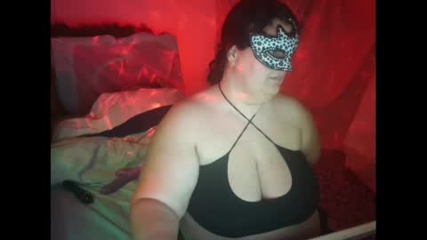 Snapshot of passionduo4 chatting on 02/11/25, 11:22 PassionDuo4 online show from 02/11/25, 11:22