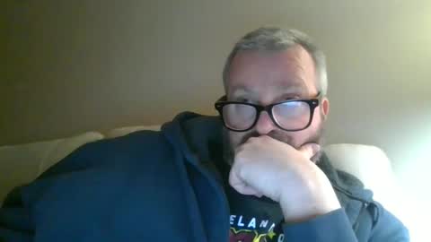 Snapshot of passporttraveler1 chatting on 01/09/25, 01:50 passporttraveler1 online show from 01/09/25, 01:50