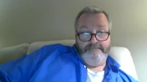 Snapshot of passporttraveler1 chatting on 02/26/25, 12:27 passporttraveler1 online show from 02/26/25, 12:27