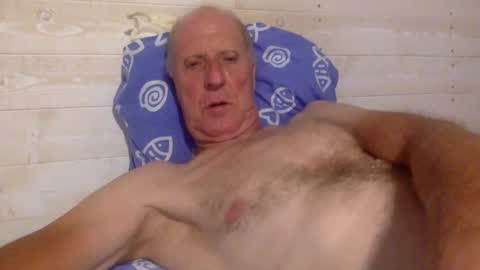 Snapshot of patibulaire1912 chatting on 12/19/24, 06:56 Pati24 online show from 12/19/24, 06:56