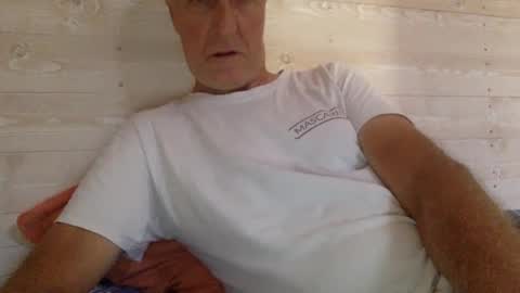 Snapshot of patibulaire1912 chatting on 12/22/24, 08:38 Pati24 online show from 12/22/24, 08:38