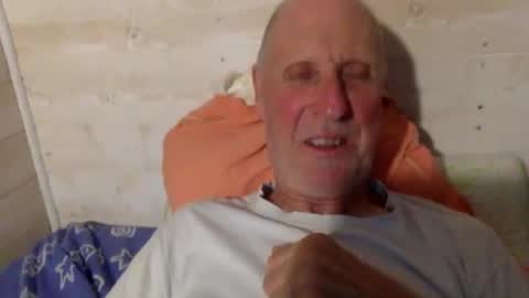 Snapshot of patibulaire1912 chatting on 10/21/25, 07:03 Pati24 online show from 10/21/25, 07:03