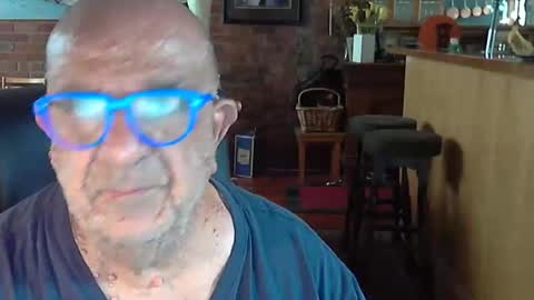 Snapshot of patvac chatting on 12/03/24, 12:24 patvac online show from 12/03/24, 12:24