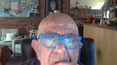 Snapshot of patvac chatting on 01/09/25, 11:24 patvac online show from 01/09/25, 11:24