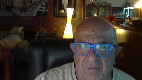 Snapshot of patvac chatting on 01/29/25, 02:32 patvac online show from 01/29/25, 02:32