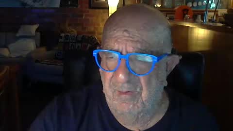 Snapshot of patvac chatting on 02/01/25, 02:45 patvac online show from 02/01/25, 02:45