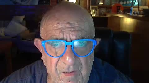 Snapshot of patvac chatting on 02/03/25, 12:25 patvac online show from 02/03/25, 12:25