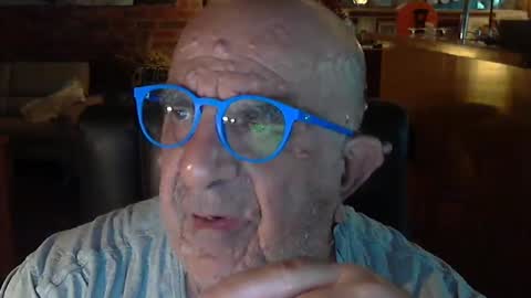 Snapshot of patvac chatting on 02/24/25, 12:26 patvac online show from 02/24/25, 12:26