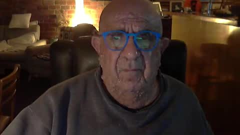 Snapshot of patvac chatting on 09/23/25, 02:20 patvac online show from 09/23/25, 02:20