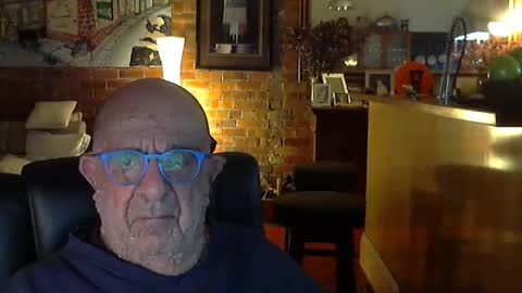 Snapshot of patvac chatting on 09/26/25, 01:37 patvac online show from 09/26/25, 01:37