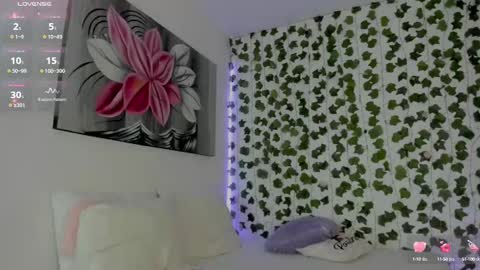 Snapshot of pau_delima__ chatting on 02/17/25, 04:04 paulina online show from 02/17/25, 04:04