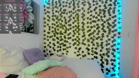 Snapshot of pau_delima__ chatting on 03/11/25, 03:56 paulina online show from 03/11/25, 03:56